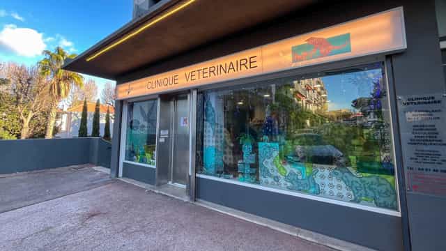 Devanture de la clinique